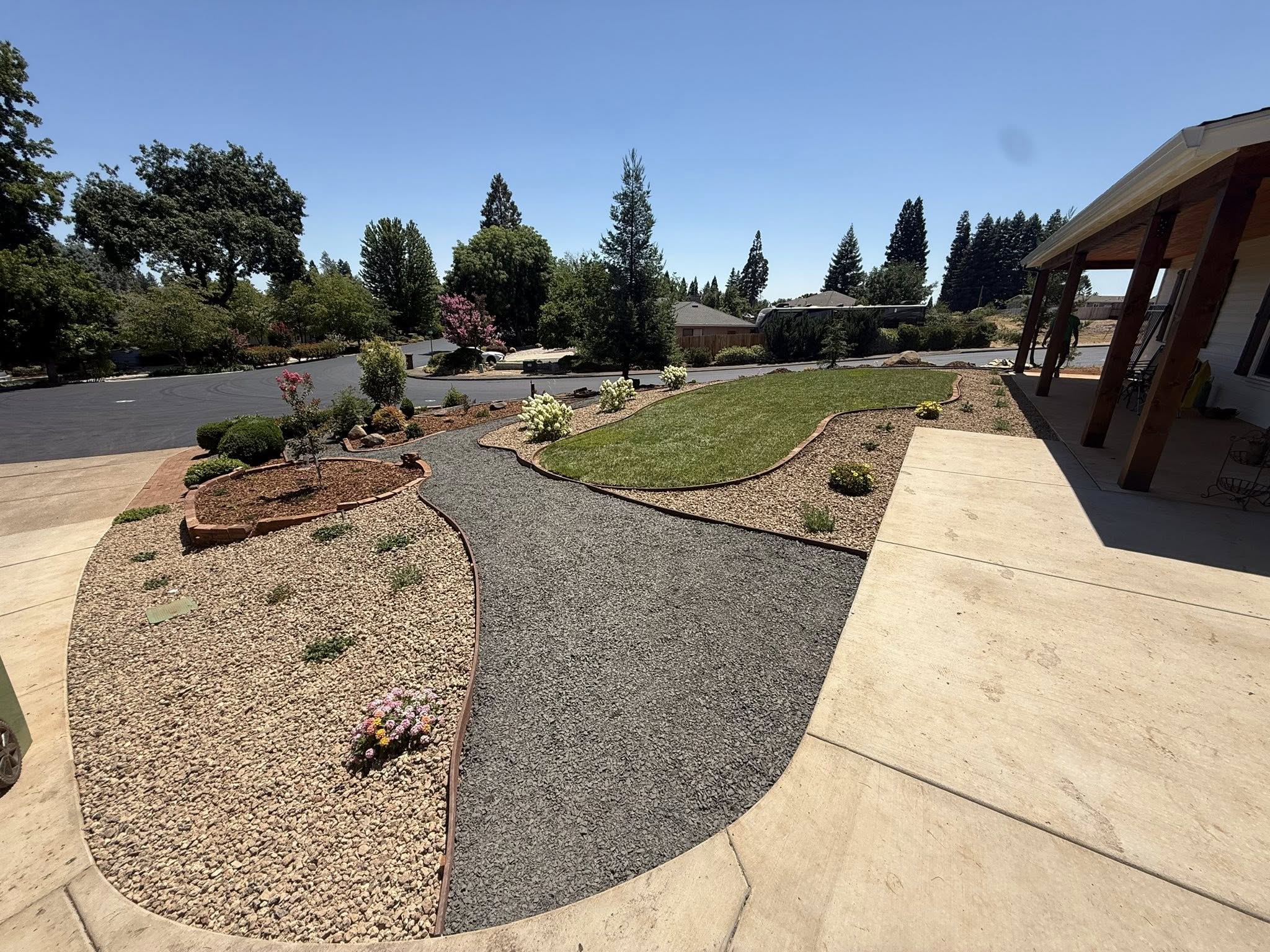 Pavers & Hardscapes by Diamond Landscaping